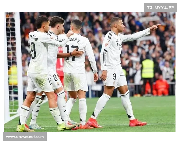 西甲第十轮焦点战皇马主场迎战巴萨国家德比首回合十月二十六日打响 西甲第十轮焦点战皇马主场迎战巴萨国家德比首回合十月二十六日打响